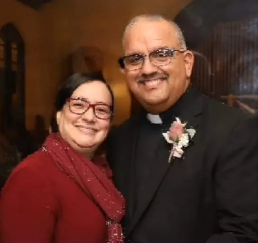 Imagen de los pastores de Iglesia Pentecostal Hermanos Unidos en Cristo, Inc.